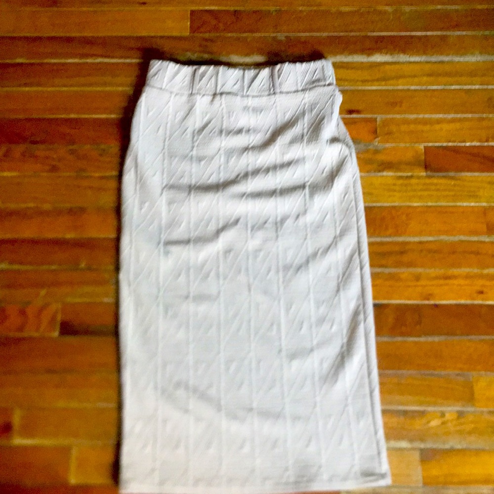 Wines skirt